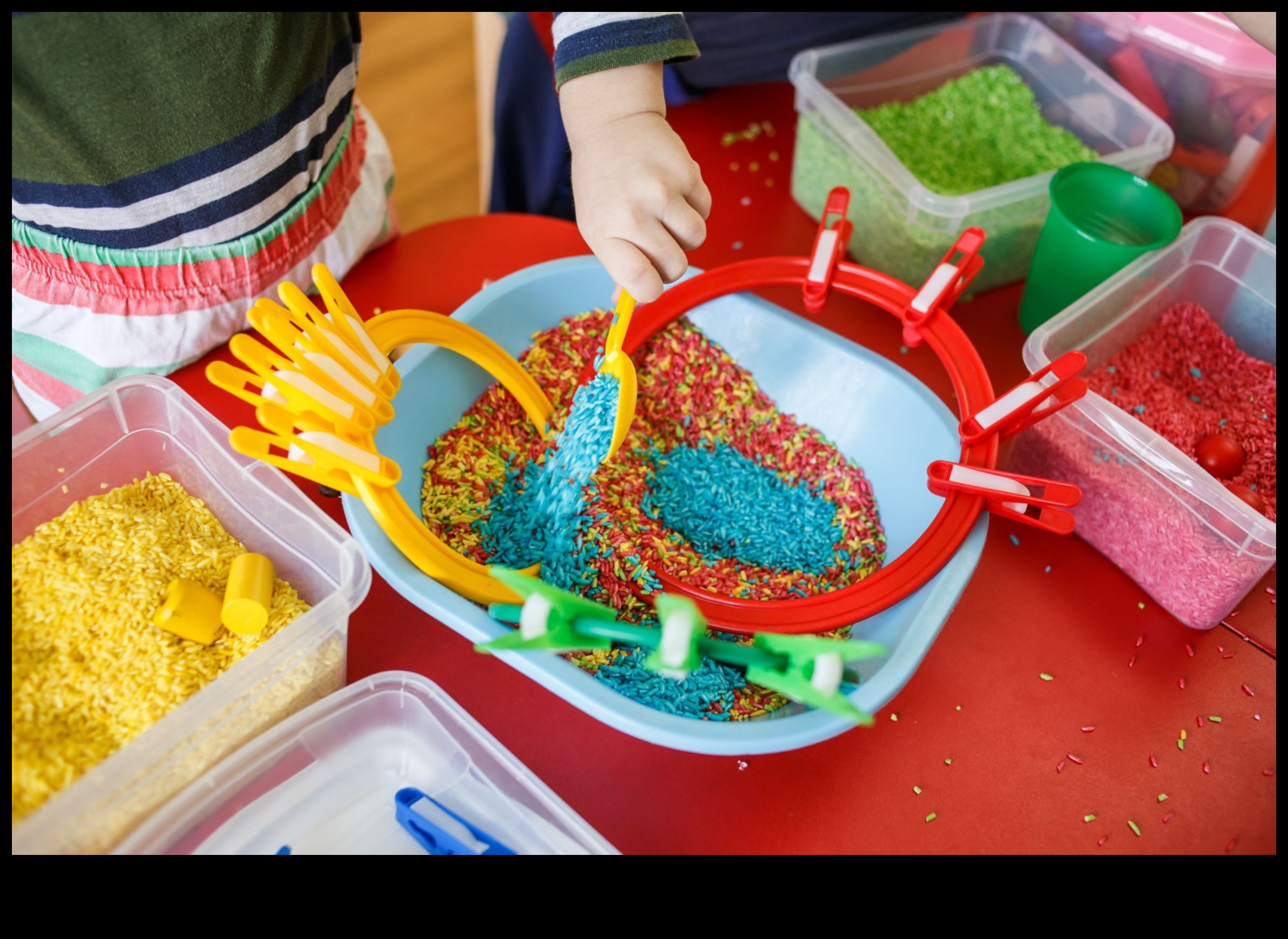 Sensory Bin Bliss: loominguline laste isetegemine sensoorseks uurimiseks