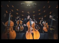VR-sümfoonia Sümfooniline ood ümbritsevate kogemuste kunstile ja teadusele